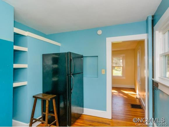 160 Oakdale Road - Photo 10