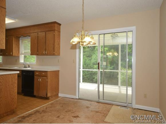 9 CLARION DRIVE - Photo 3
