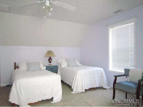 114 Brooklyn Avenue - Photo 13