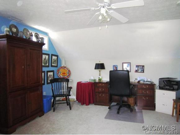114 Brooklyn Avenue - Photo 14