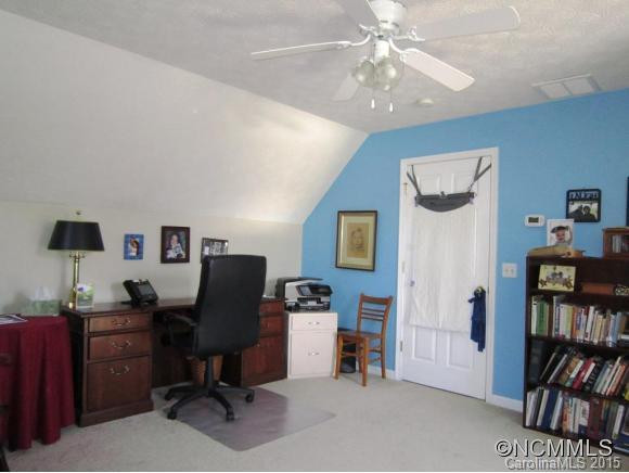 114 Brooklyn Avenue - Photo 15