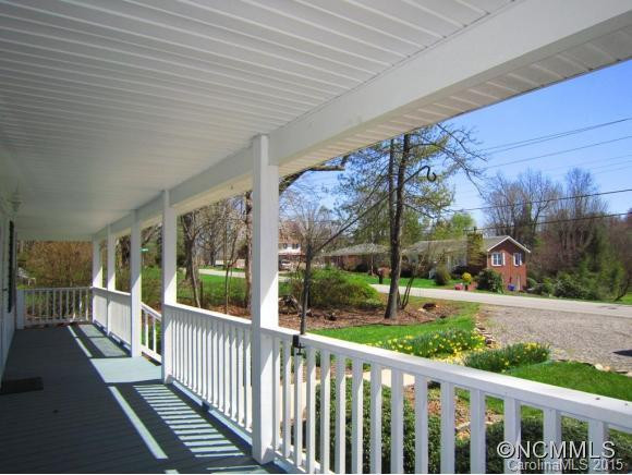 114 Brooklyn Avenue - Photo 18