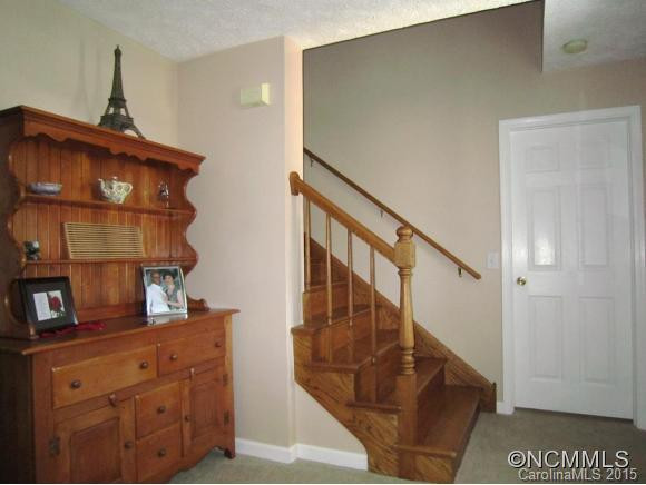 114 Brooklyn Avenue - Photo 4