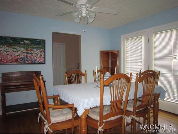 114 Brooklyn Avenue - Photo 6