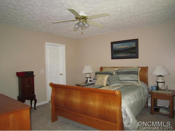 114 Brooklyn Avenue - Photo 9