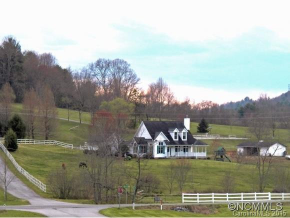 10 Cross Creek Court