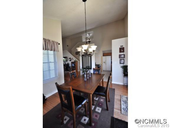 64 Wildwood Forest Lane - Photo 4