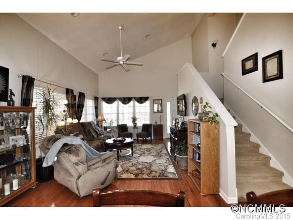 64 Wildwood Forest Lane - Photo 7