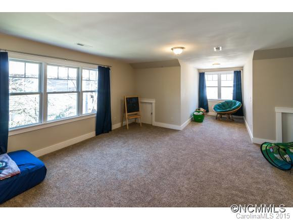 104 Fourth - Photo 21