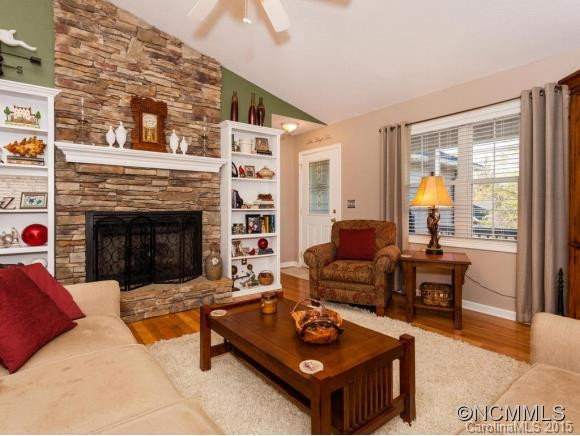 35 Oak Apple Lane - Photo 2