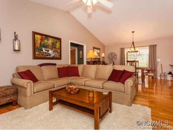 35 Oak Apple Lane - Photo 3