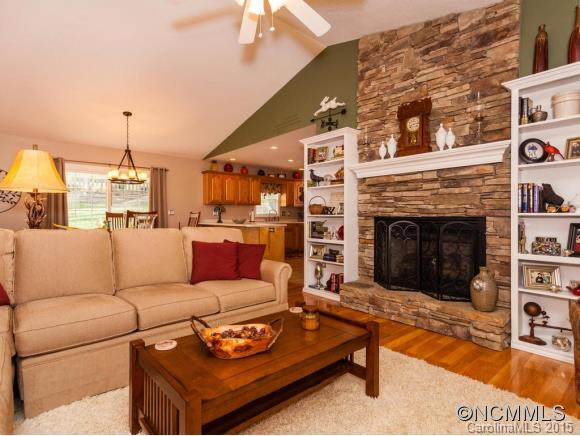 35 Oak Apple Lane - Photo 4