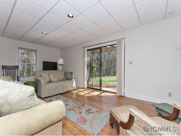 110 SUNNINGDALE DRIVE - Photo 11