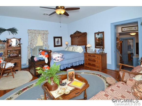 185 Country Club Drive - Photo 12