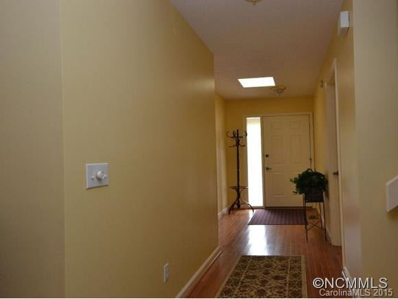 104 WHITE OAK DRIVE - Photo 2
