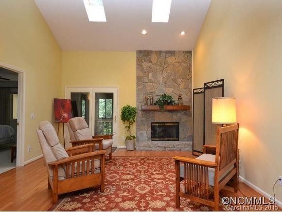 104 WHITE OAK DRIVE - Photo 3