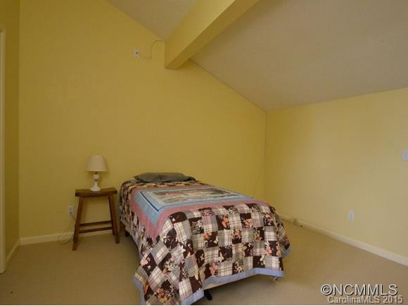 104 WHITE OAK DRIVE - Photo 7