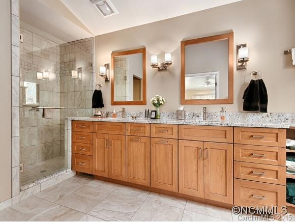230 MAPLE HILL DRIVE - Photo 13