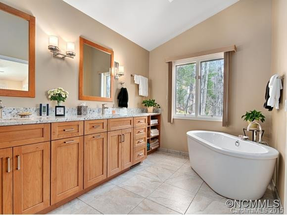 230 MAPLE HILL DRIVE - Photo 14