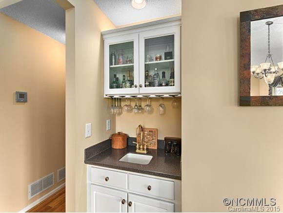 230 MAPLE HILL DRIVE - Photo 9