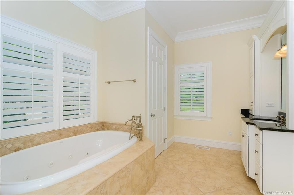 6 Golfside Court - Photo 14