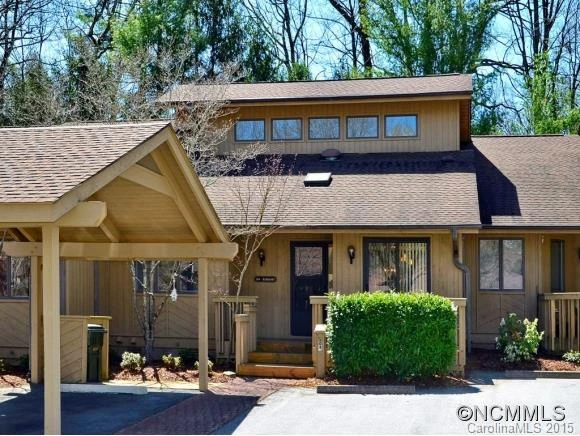 304 LAUREL OAK LANE