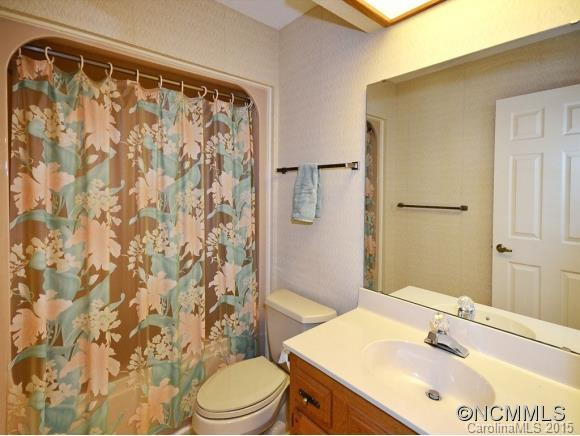 304 LAUREL OAK LANE - Photo 13
