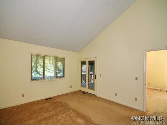 304 LAUREL OAK LANE - Photo 8