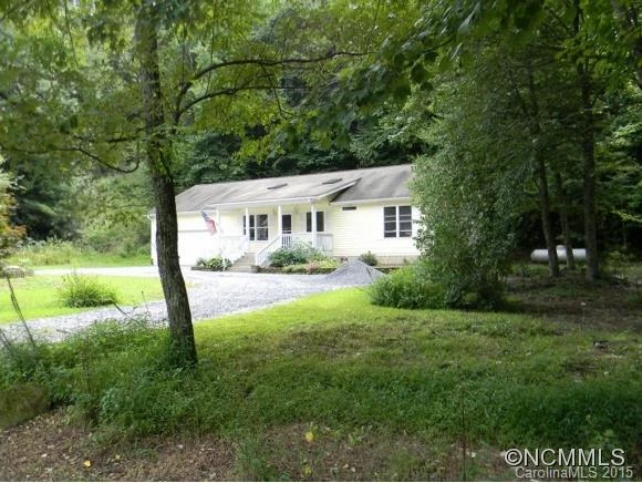 36 WOODMORE DRIVE