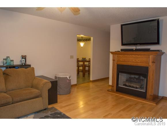 4 ELLA LANE - Photo 4