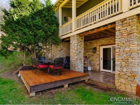 140 McElrath - Photo 21
