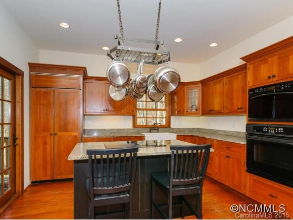 140 McElrath - Photo 7