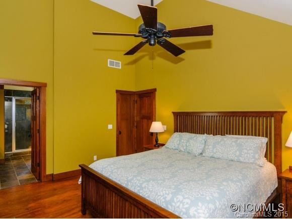 140 McElrath - Photo 8