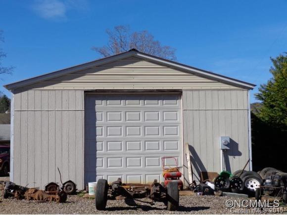 1943 Beaverdam Road - Photo 13