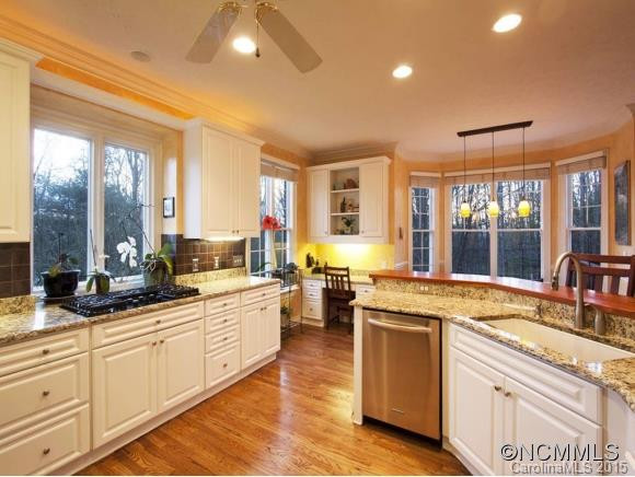 44 GLEN COVE DRIVE - Photo 2