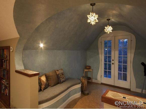 44 GLEN COVE DRIVE - Photo 14