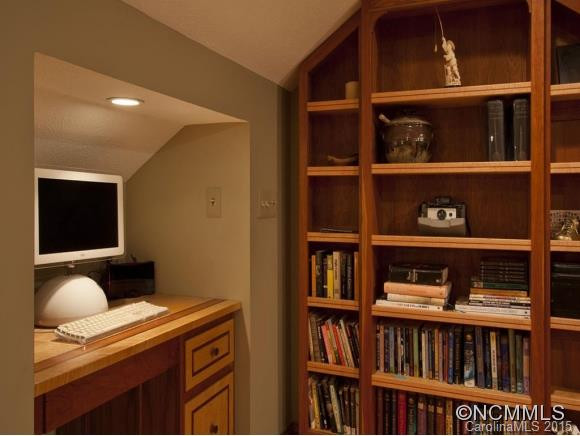 44 GLEN COVE DRIVE - Photo 15