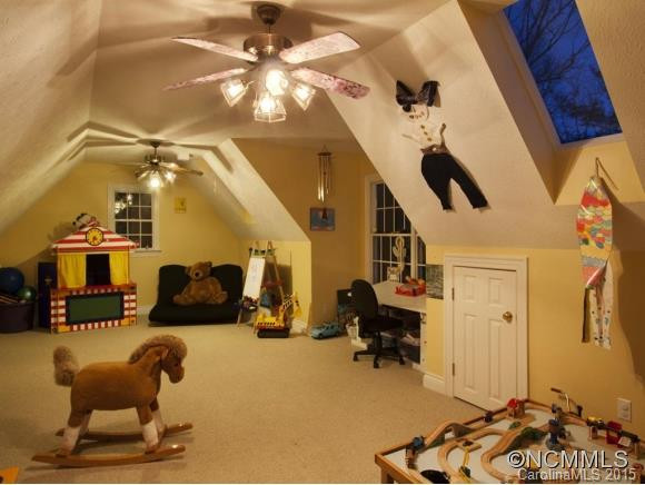 44 GLEN COVE DRIVE - Photo 17