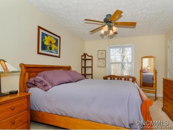 46 Michele - Photo 15