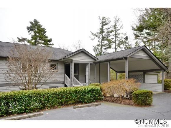 303 Golfside Drive