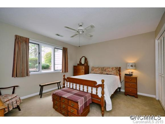 303 Golfside Drive - Photo 17