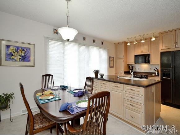 336 WOODY LANE - Photo 2