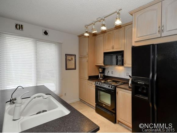 336 WOODY LANE - Photo 5