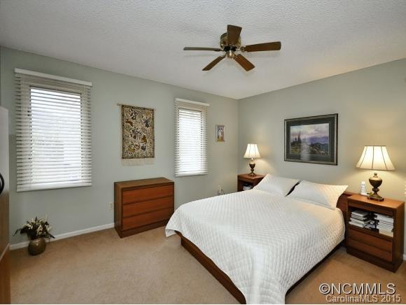 336 WOODY LANE - Photo 8