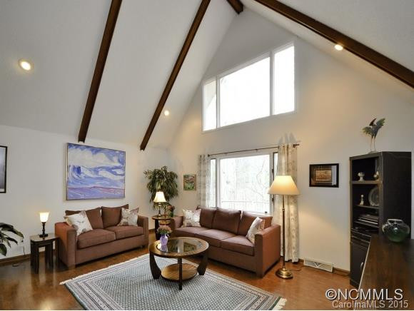 336 WOODY LANE - Photo 10