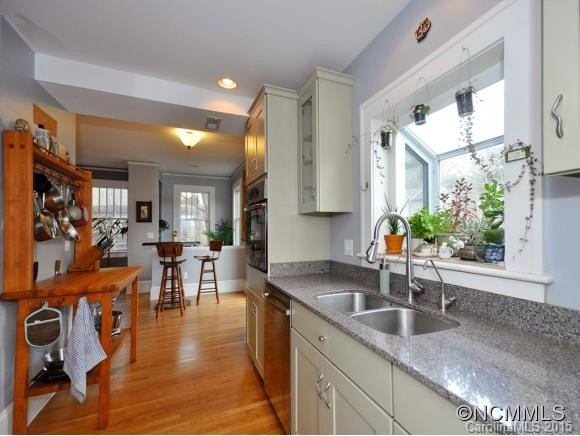 10 NORWOOD AVE - Photo 9