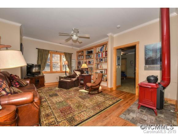 600 Fines Creek Road - Photo 4