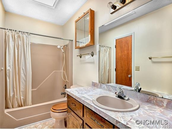 157 ROBYN ROAD - Photo 12