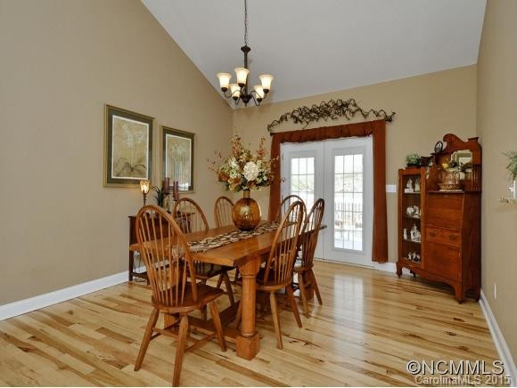 11 BEECHWOOD KNOLL - Photo 10