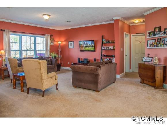 32 Haugom Drive - Photo 5